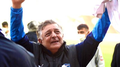 Yılmaz Vural'ın gözyaşları!