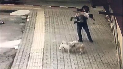 Dili boğazına kaçan çocuğu vatandaş kurtardı