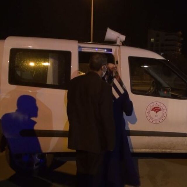 Biletsiz yolcu taşıyan otobüsteki çift, riskli grupta çıktı