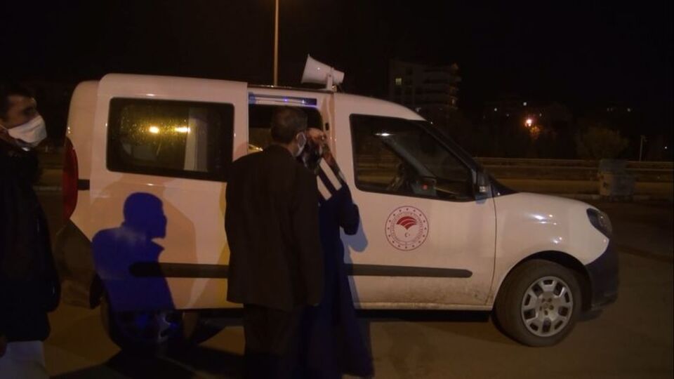 Biletsiz yolcu taşıyan otobüsteki çift, riskli grupta çıktı