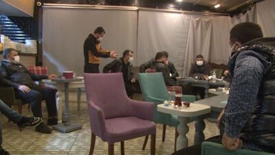 Nargileli okey partisinde polise akılalmaz teklif!