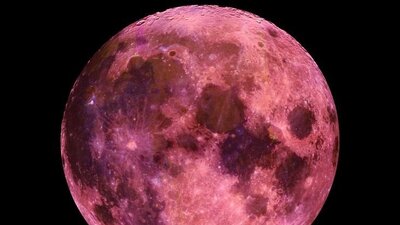 Pembe Ay'ın burçlara etkisi nedir?