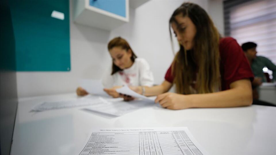 Sınavlar ertelendi mi?