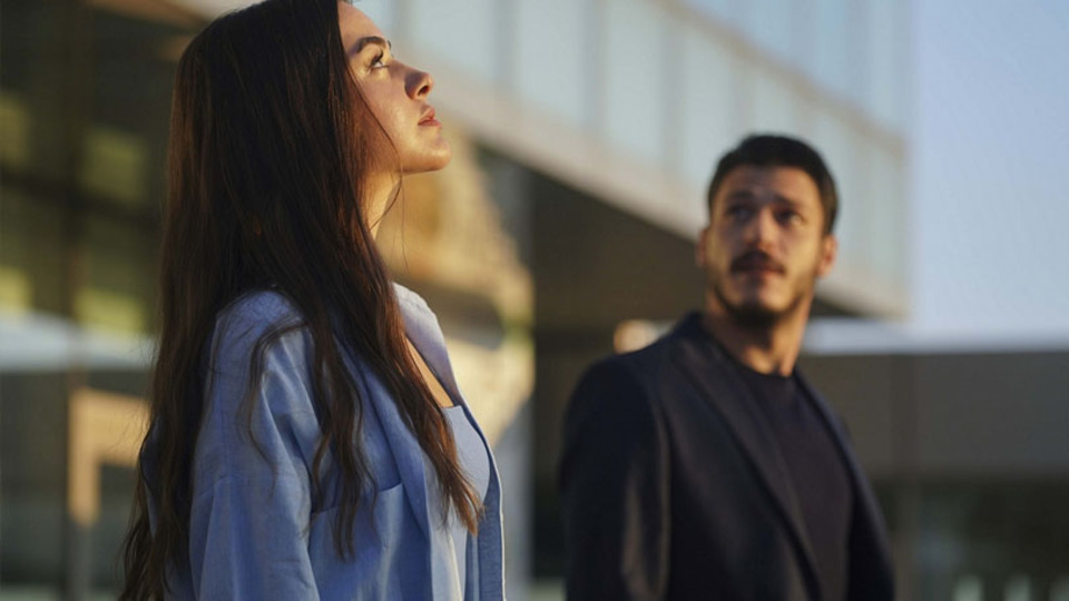 "Cam Tavanlar"ın İlk Tanıtımı Yayınlandı!