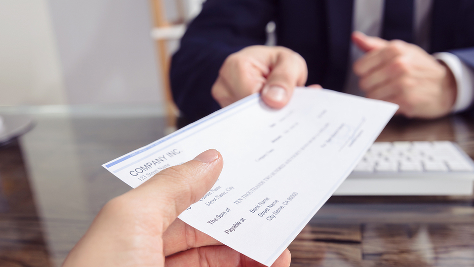 Bankalara ibraz edilen çek sayısı azaldı