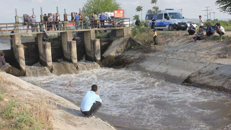 Kanalda kaybolan 2 çocuktan acı haber