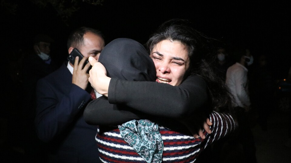 Melek İpek'ten yeni haber