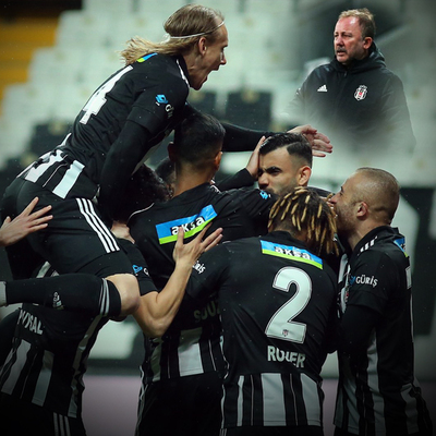 Lider sahnede! Sergen Yalçın'ın 11'i...