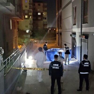 Narkotik baskınında 8. kattan atladı