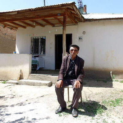 Köyünden sadece 2 gün çıktı, dört bir yanda şirketi var!