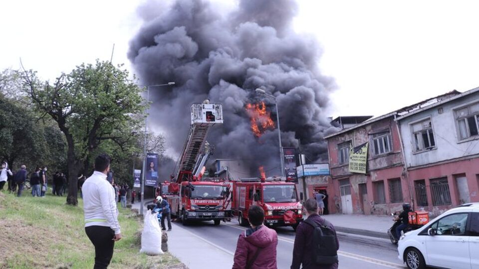 Eyüpsultan'da korkutan yangın!