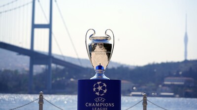 UEFA'dan İstanbul finali kararı!