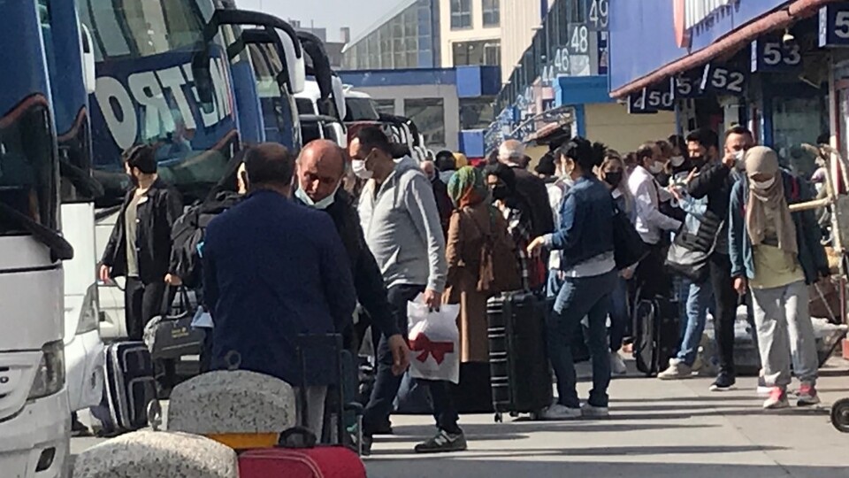 Otogarda tam kapanma yoğunluğu!