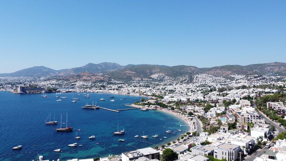 Turizm geliri ilk çeyrekte yüzde 40 azaldı