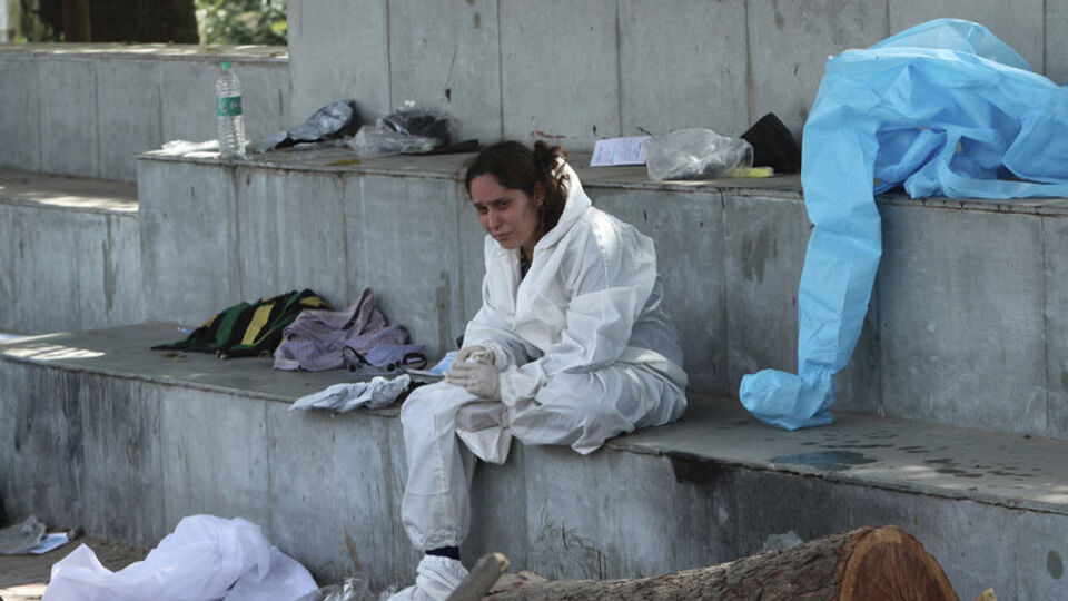 Hindistan'da hastanenin Kovid-19 bölümündeki yangın 18 can aldı