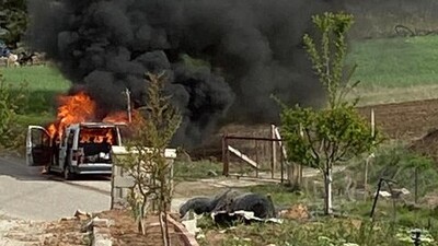 Filyasyon ekibini taşıyan araç alev aldı