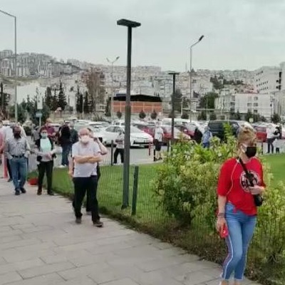 Randevuya rağmen aşı kuyruğu