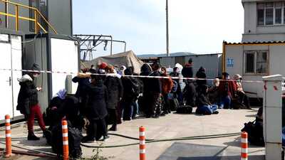 İzmir'de 62 sığınmacı yakalandı