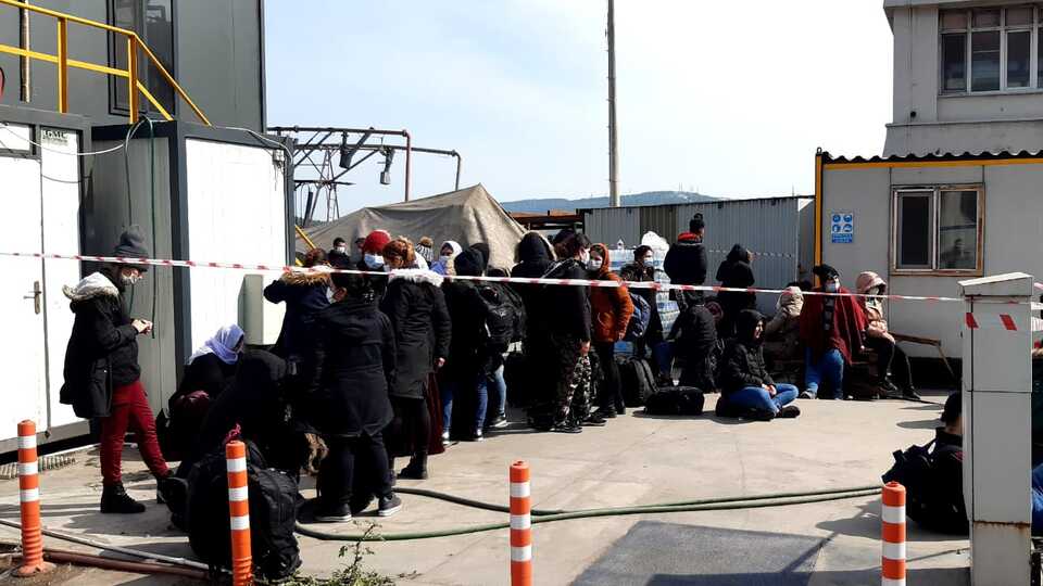 İzmir'de 62 sığınmacı yakalandı