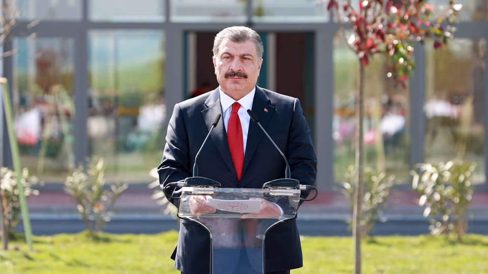 Bakan Koca: 6 ay içinde 50 milyon doz Rus aşısının gelmesi bekleniyor