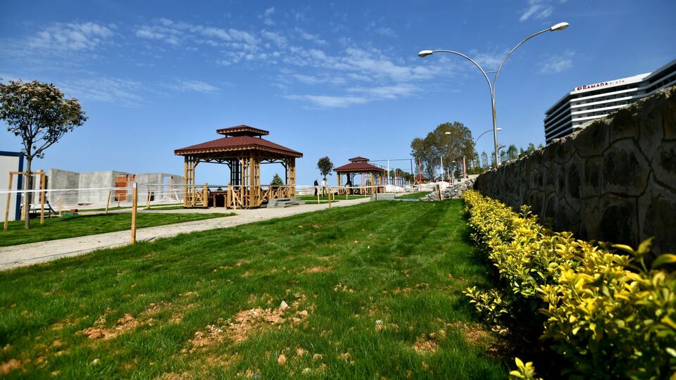 Plaja niye beton döküldü?