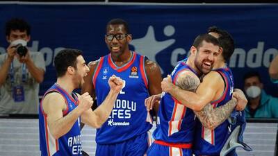 Anadolu Efes, Final-Four'da!