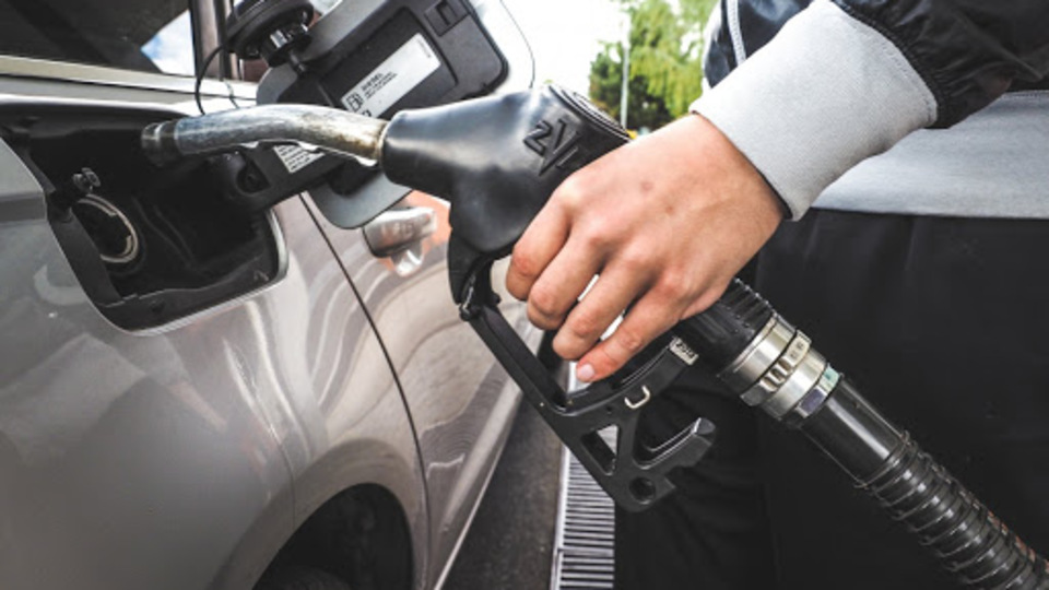 Akaryakıtta tavan fiyat için geri sayım