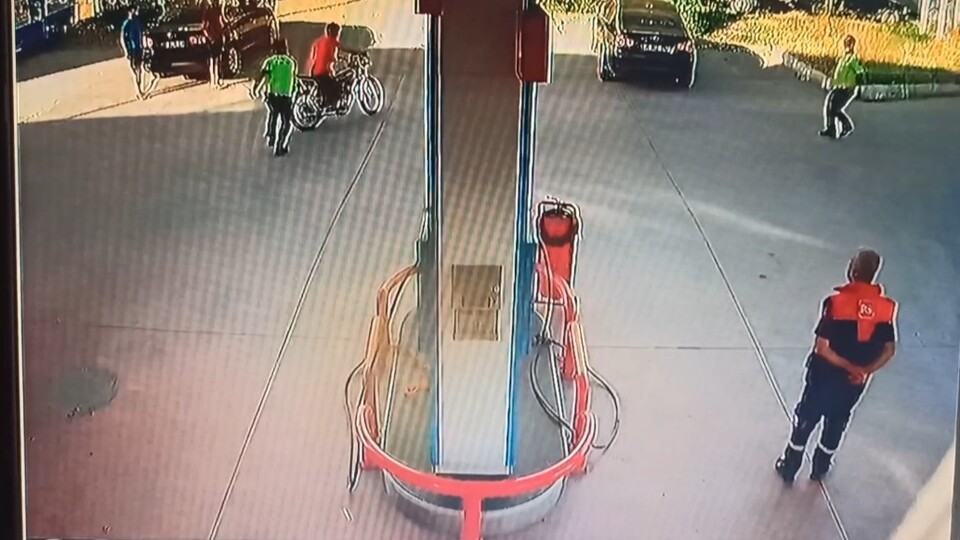 'Dur' ihtarına uymayıp polise çarptı!