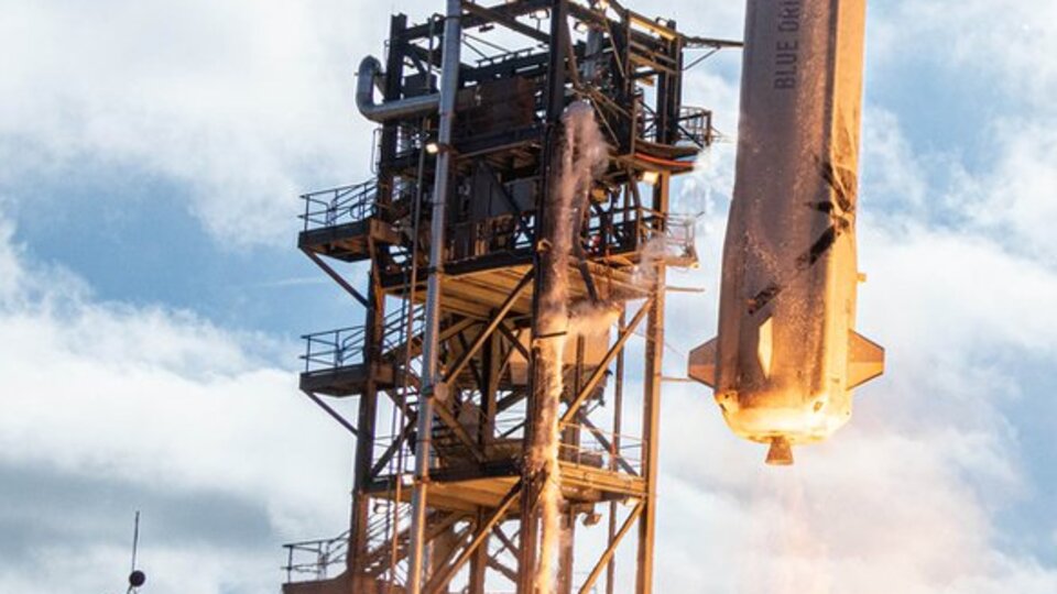 SpaceX'in Starship'i ilk defa patlamadan indi!