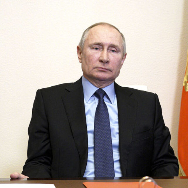 Putin'den Sputnik aşısına Kalaşnikof benzetmesi!