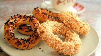 Kadir Gecesi'nde komşulara ne dağıtılır?