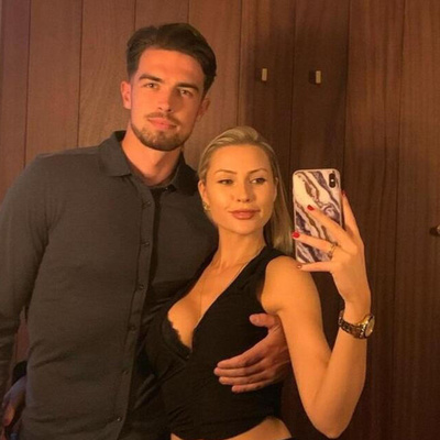 Sevgilisi futbolcu çıktı