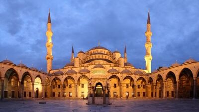 Arefe günü resmi tatil mi?