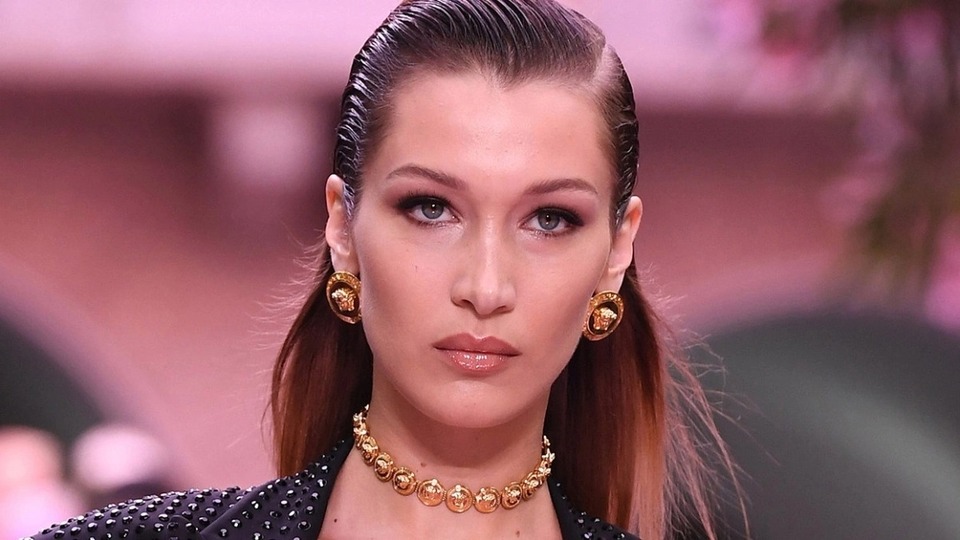 Dünyaca ünlü model Hadid sert çıkıştı! ABD'nin de payı var