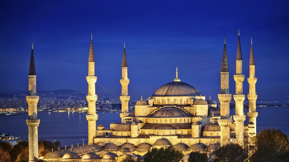 Arefe günü resmi tatil mi?