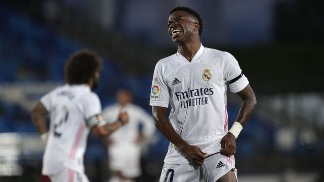Real Madrid liderlik fırsatını kaçırdı