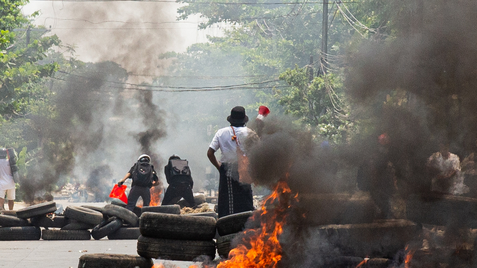 Myanmarlı şair Khet Thi gözaltına alındıktan sonra öldü