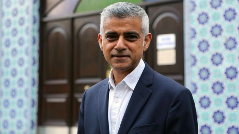 Londra'da zafer yine Sadık Han'ın