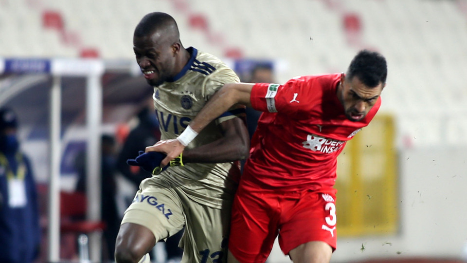 Fenerbahçe, Sivasspor'u konuk edecek