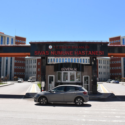 Korona hayattan kopardı, bebeği sezaryenle alındı