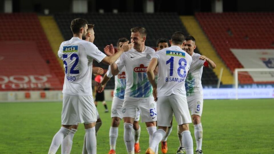 9 gollü maçta kazanan Rize!