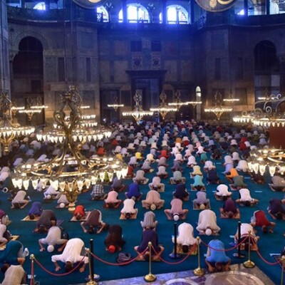 Ayasofya'da 87 yıl sonra ilk Ramazan Bayramı namazı