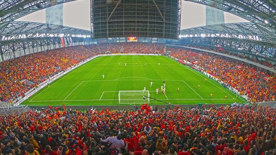 Futbolun finali İzmir'de