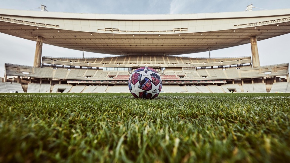 Şampiyonlar Ligi finali İstanbul'dan alındı