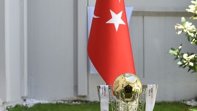 Şampiyonluk yarışı nefes nefese