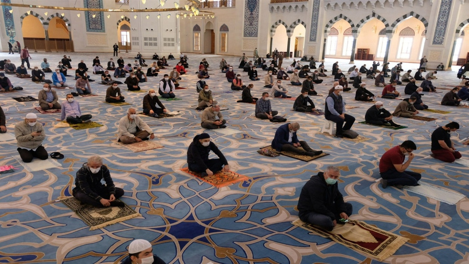 Bursa Cuma namazı saati kaçta?