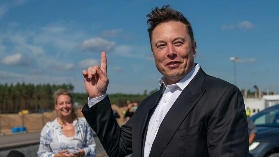Elon Musk Dogecoin'i yine uçurdu