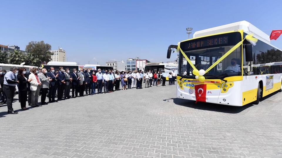 Doğalgazlı otobüsleri yollara çıkardı