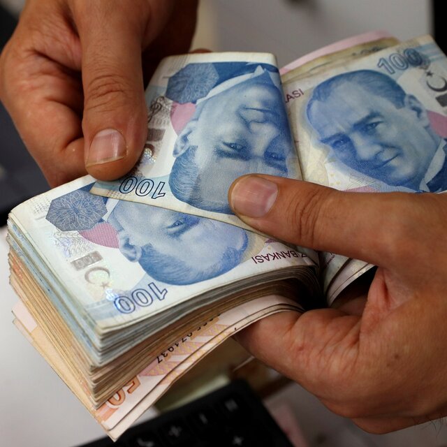 Bütçe nisanda 16.9 milyar açık verdi