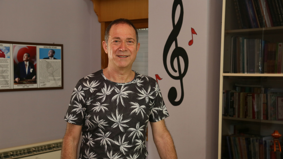 Sümer Ezgü'den telif teklifi